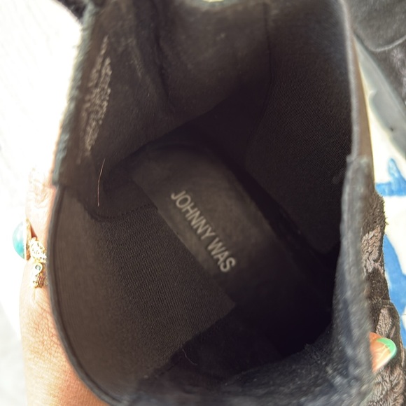 Johnny Was Vixie Chelsea Lug Boots - Picture 15 of 17